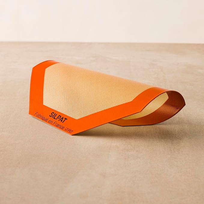Silpat The Original Non-Stick Silicone Microwave Baking Mat, 10.25" Diameter Octagon