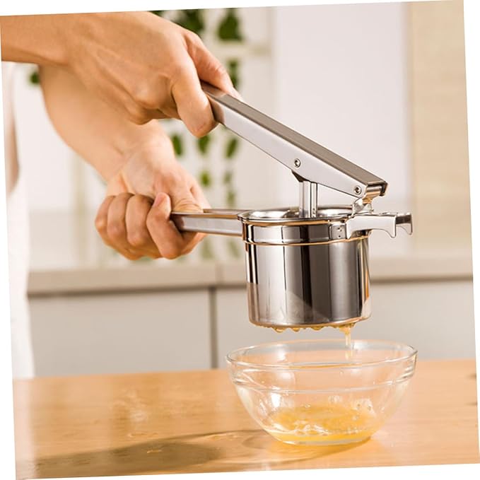 Manual Lemon Juicer Citrus Press Long Handle Stainless Steel Dishwasher Safe for Household Use