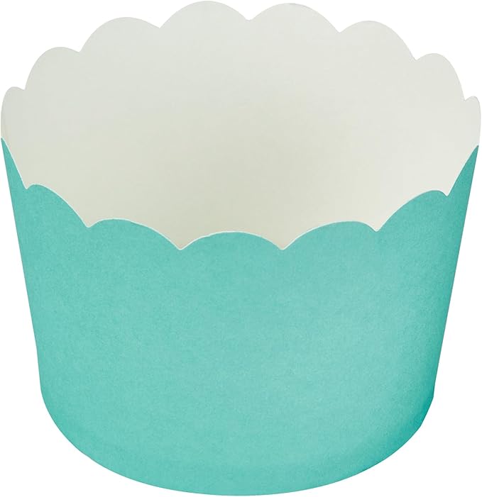 Restaurantware Baking Cups 200 Pack of 10 oz Paper Cupcake Liners Greaseproof Scalloped Oven-Safe Elegant Dessert Muffin Cups Disposable for Parties
