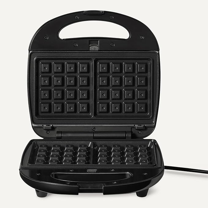 Amazon Basics 3-in-1 Sandwich Maker, Panini Press and Waffle Maker with Removable Ceramic-Coated Plates, 760W, Space-Saving Storage